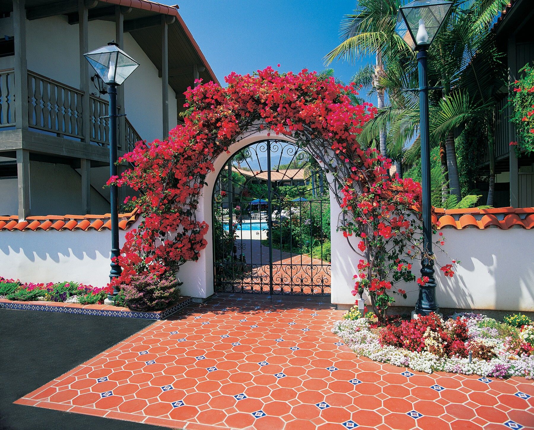 Best Western Plus Pepper Tree Inn Santa Barbara Exterior photo